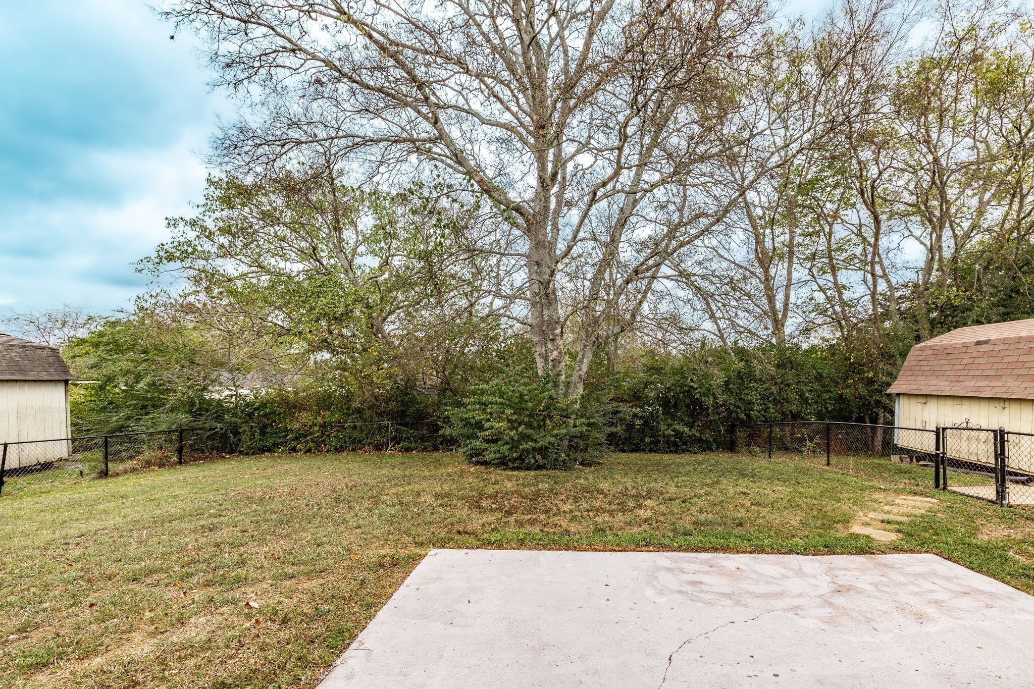 318 Donna Dr