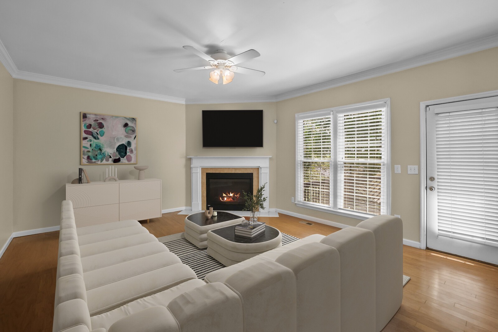 1301 Buckingham Cir