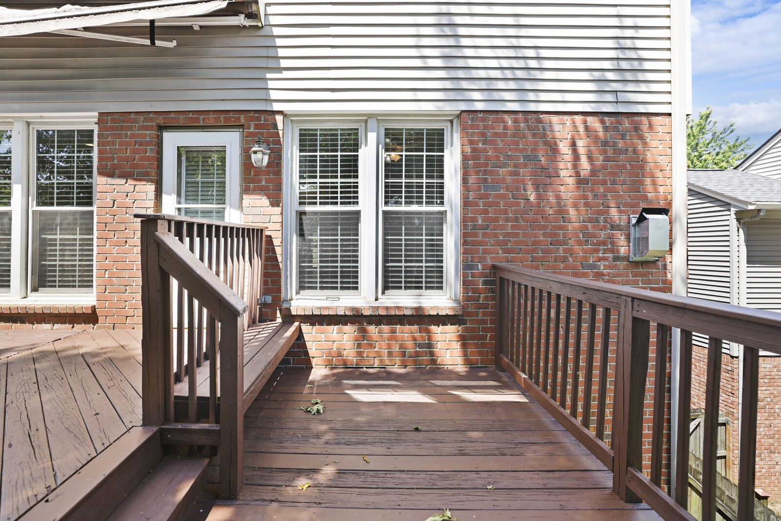 1301 Buckingham Cir