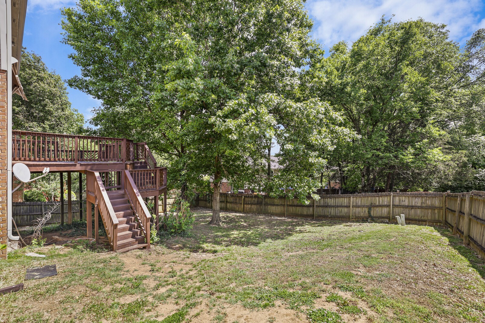 1301 Buckingham Cir