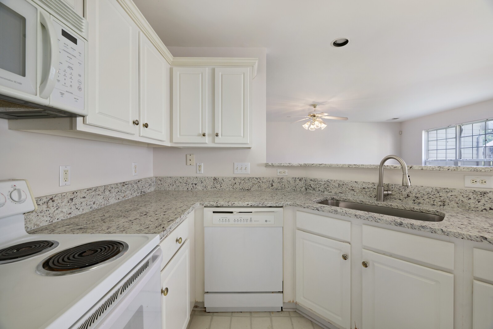 3405 Old Anderson Rd Unit: 120