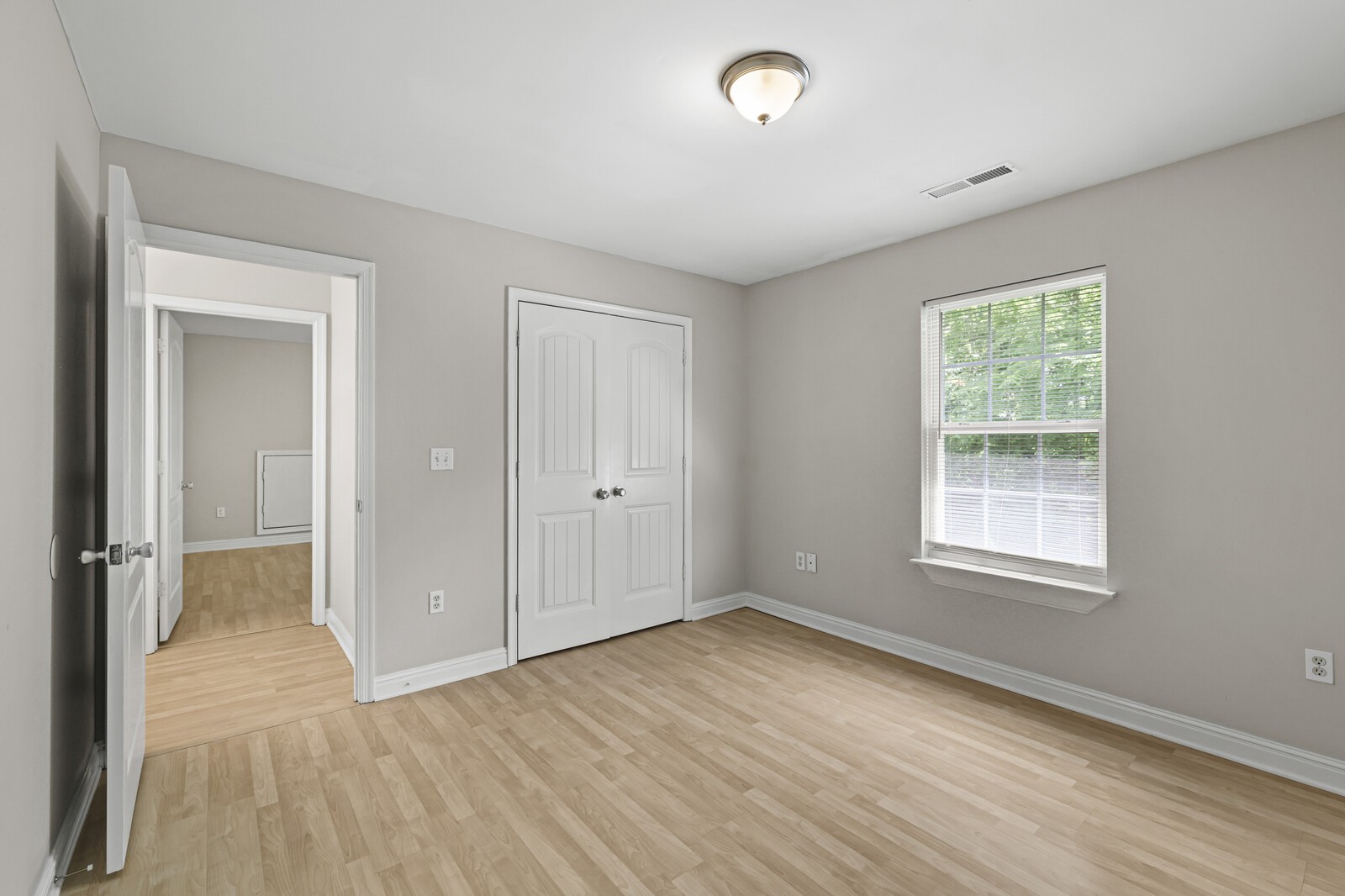 5048 Appalachain Dr