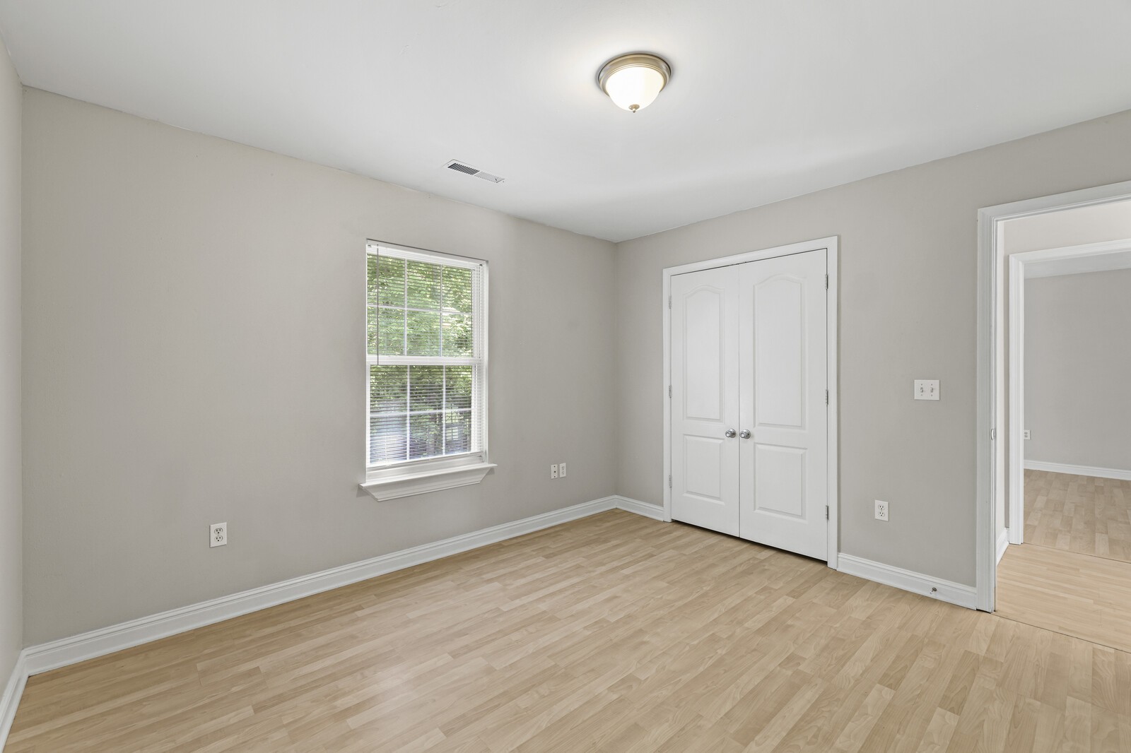 5048 Appalachain Dr