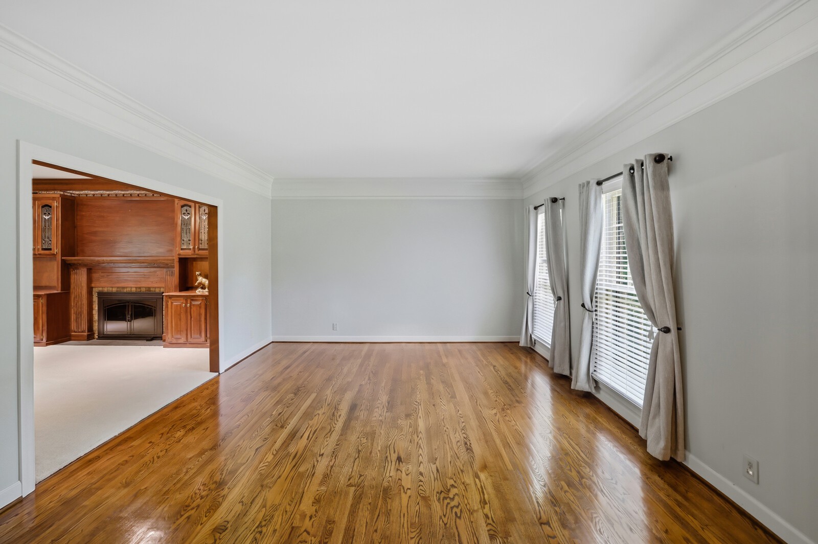 1133 Cross Creek Dr