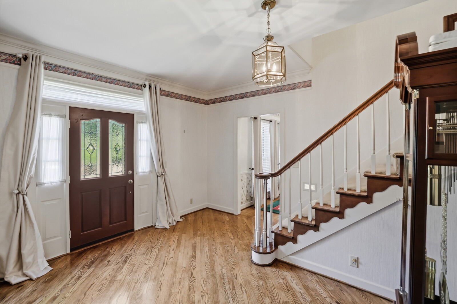 1133 Cross Creek Dr