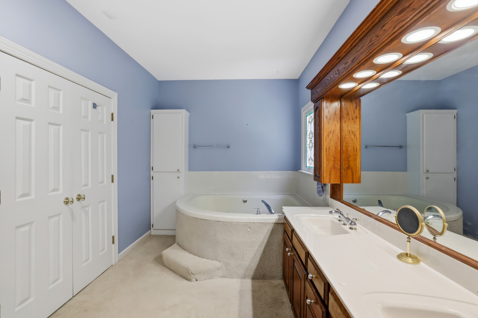 1133 Cross Creek Dr