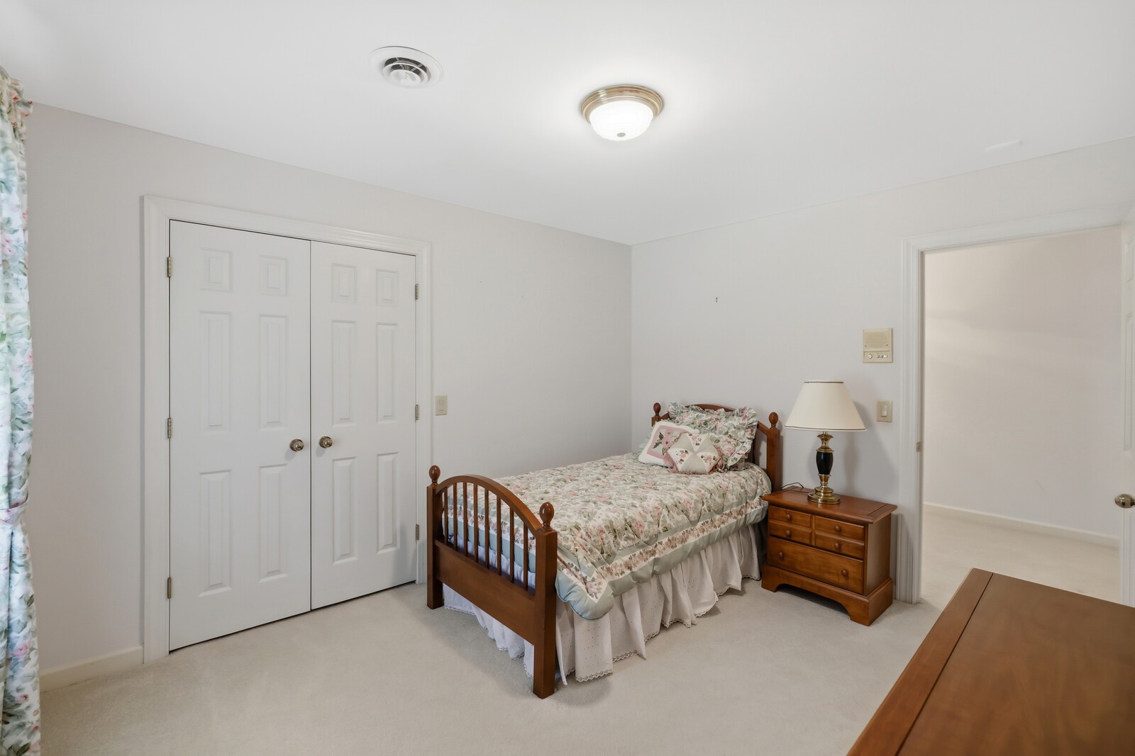1133 Cross Creek Dr