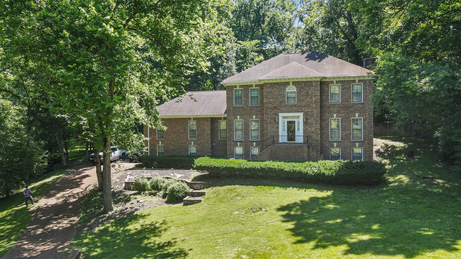 1133 Cross Creek Dr