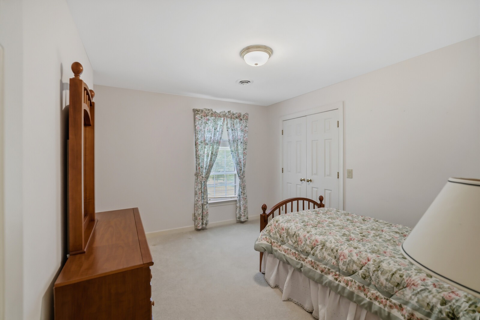 1133 Cross Creek Dr