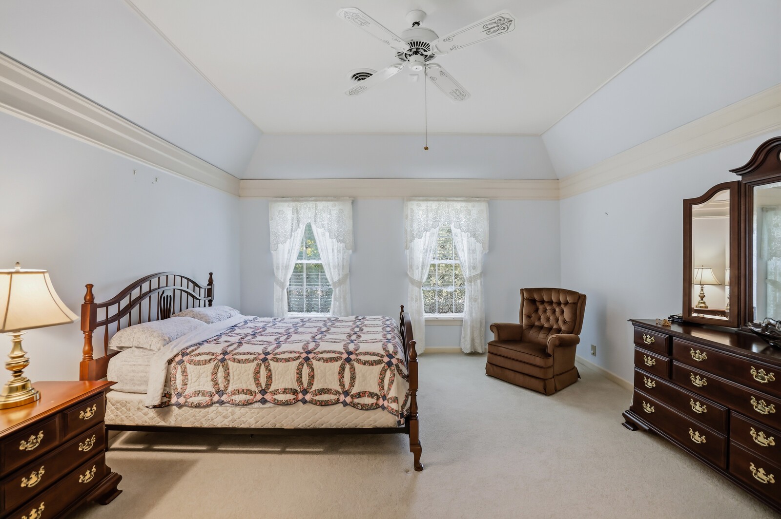 1133 Cross Creek Dr
