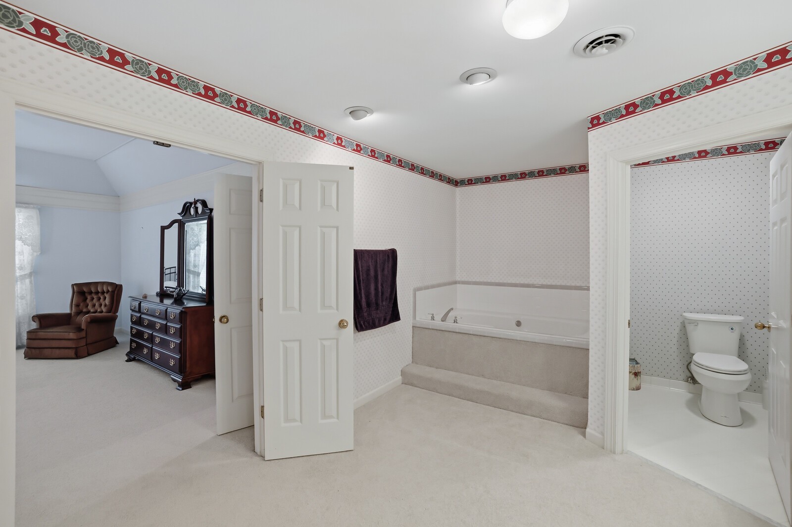 1133 Cross Creek Dr