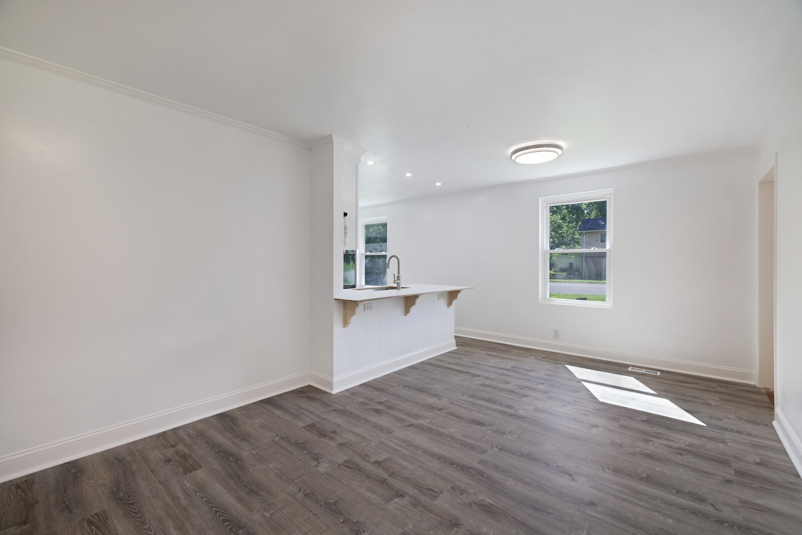 557 Cathy Jo Cir