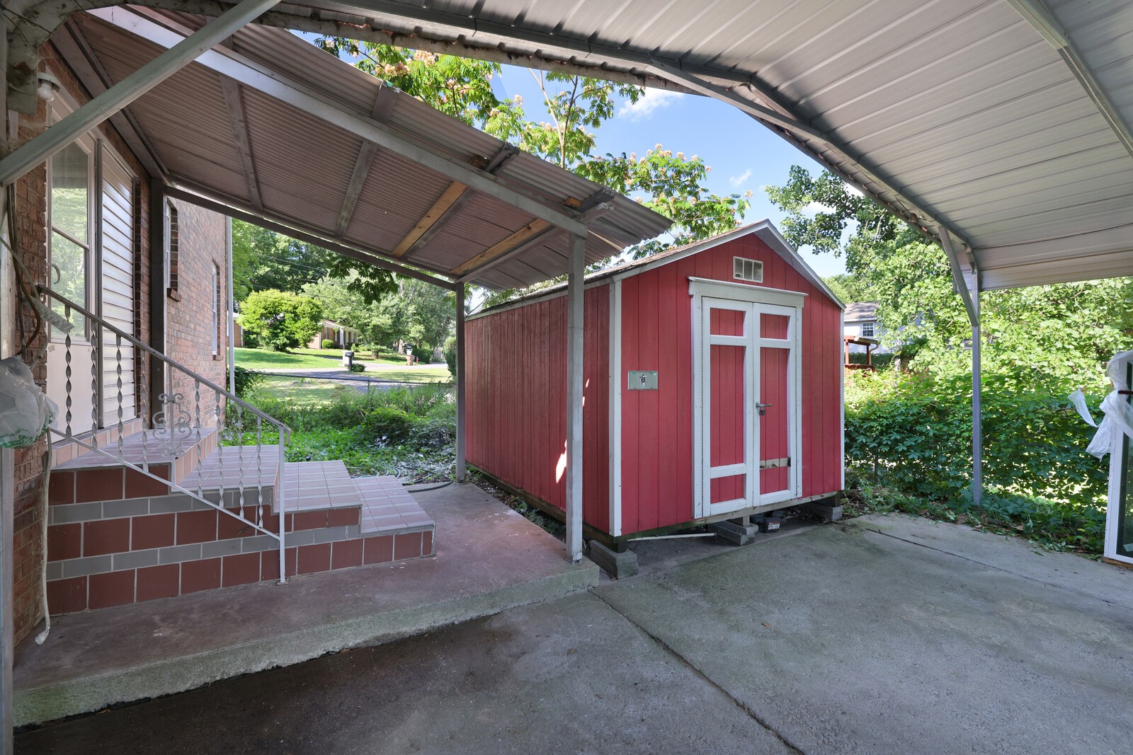 557 Cathy Jo Cir