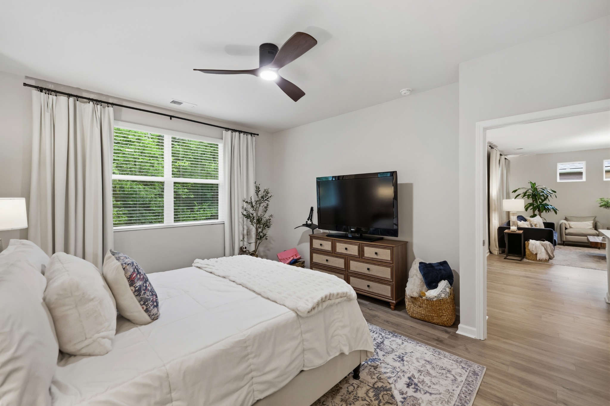 6887 Japonica Ln