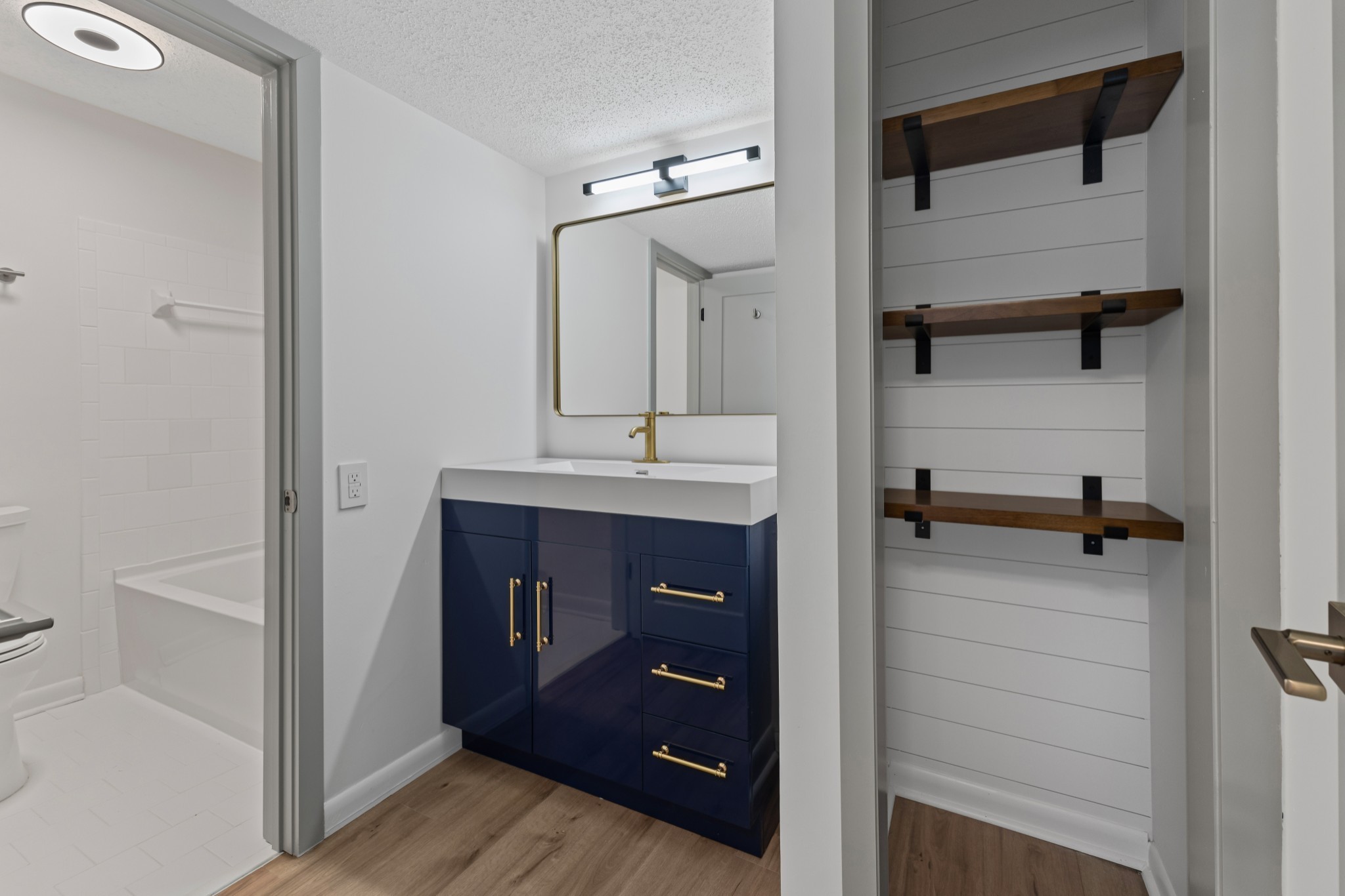 6680 Charlotte Pike Unit: C1
