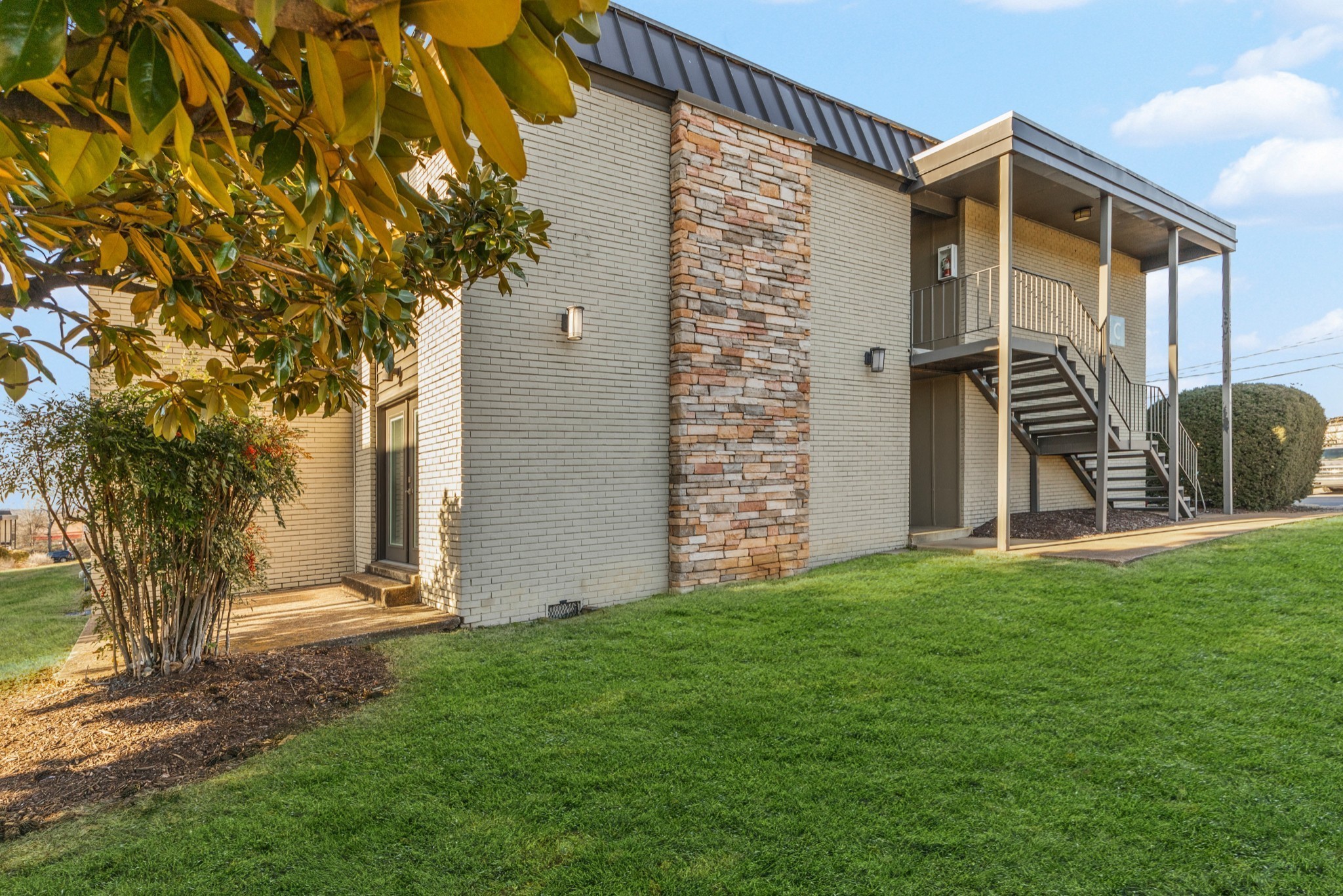 6680 Charlotte Pike Unit: C1