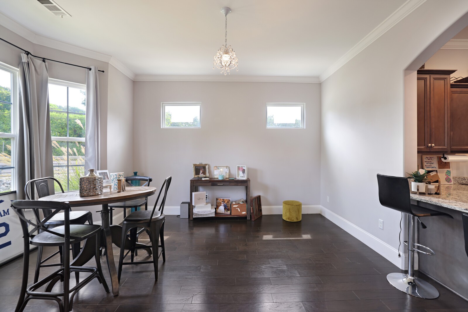 200 Cedar Place Row