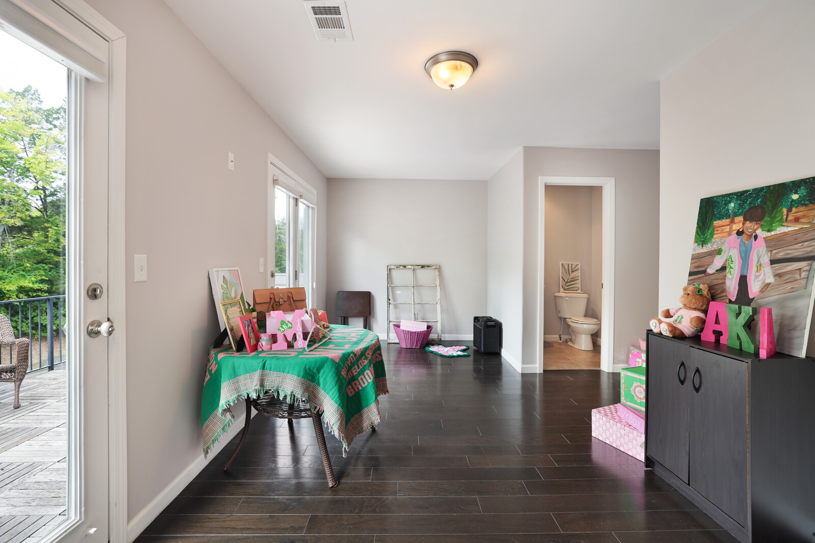 200 Cedar Place Row
