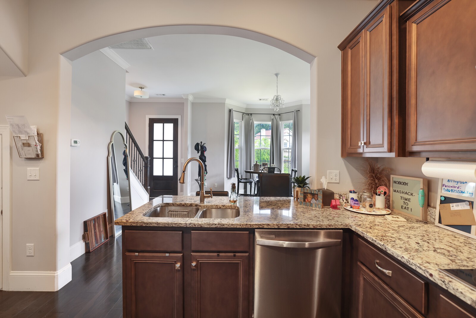 200 Cedar Place Row