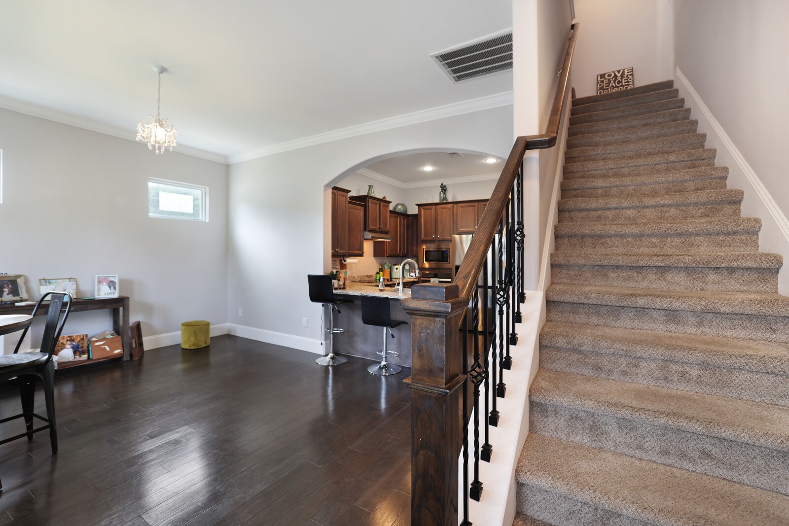 200 Cedar Place Row