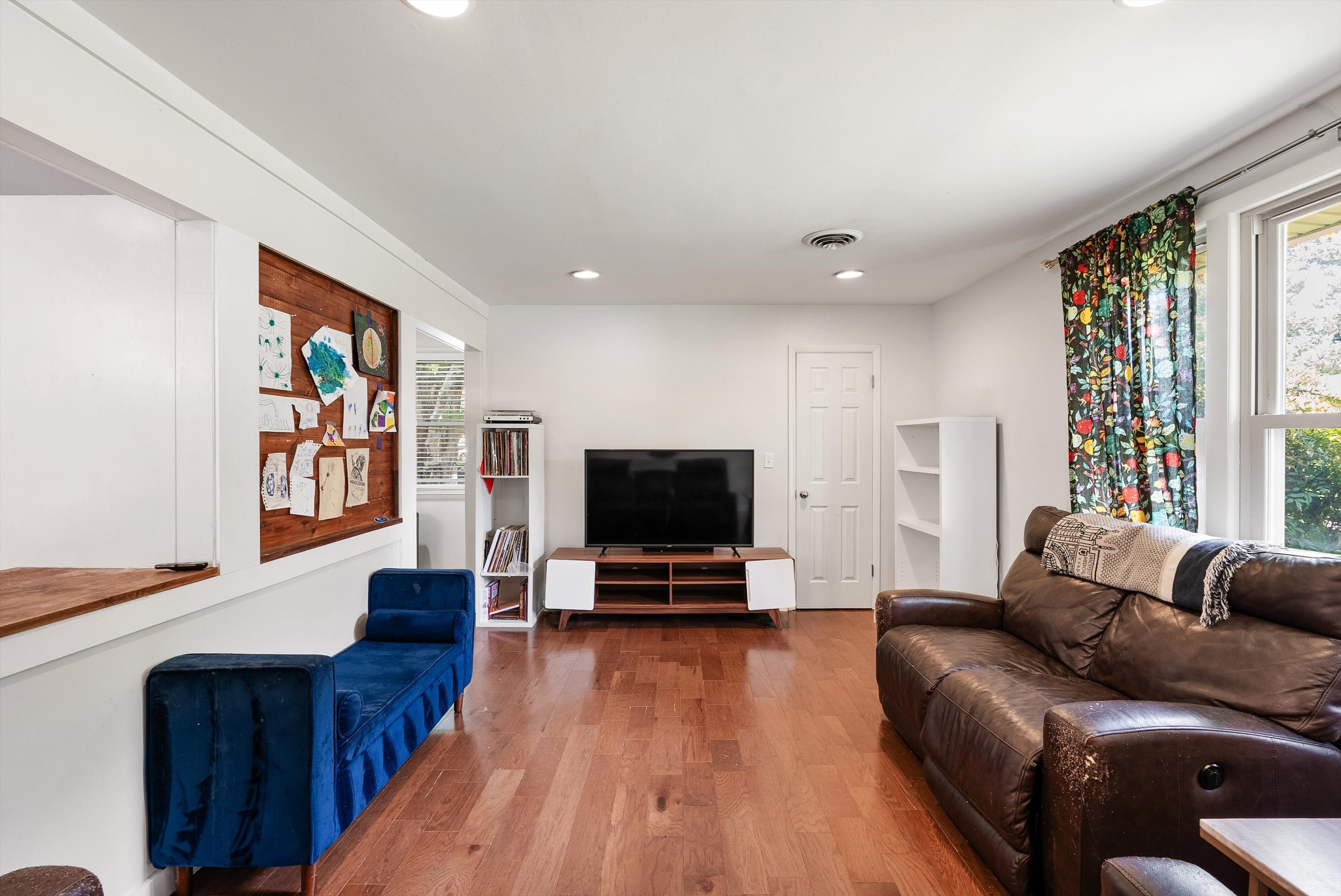 600 Elaine Dr