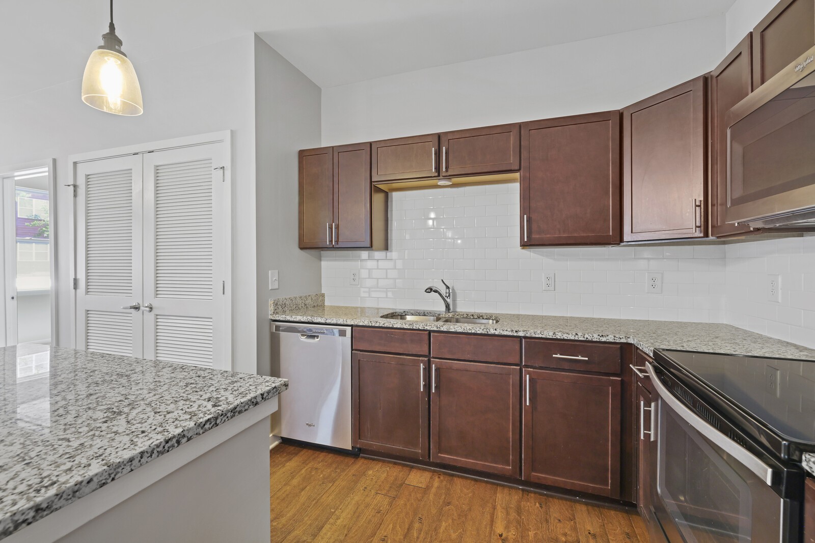 1118 Litton Avenue Unit: 118