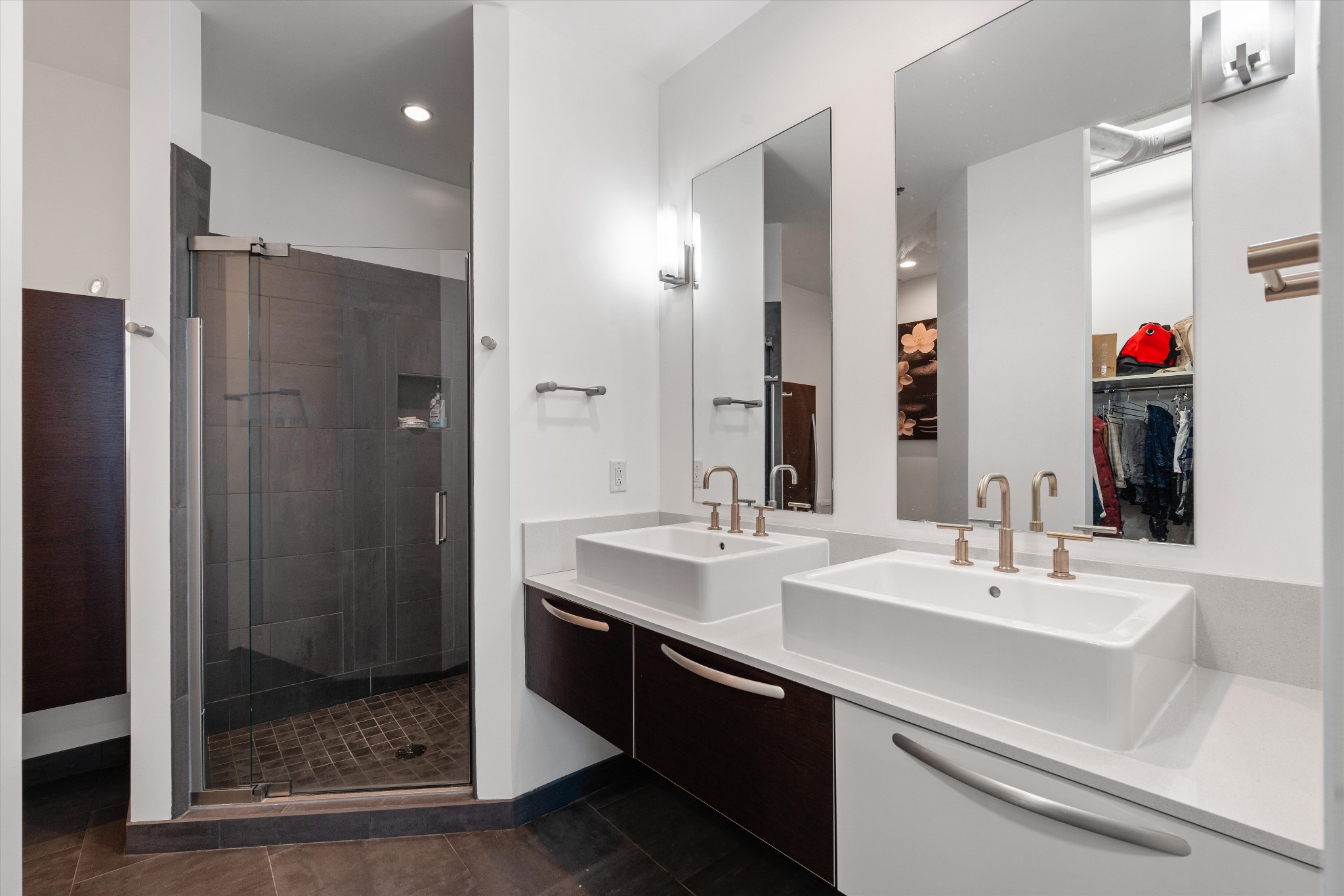 700 12th Ave, S Unit: 1109