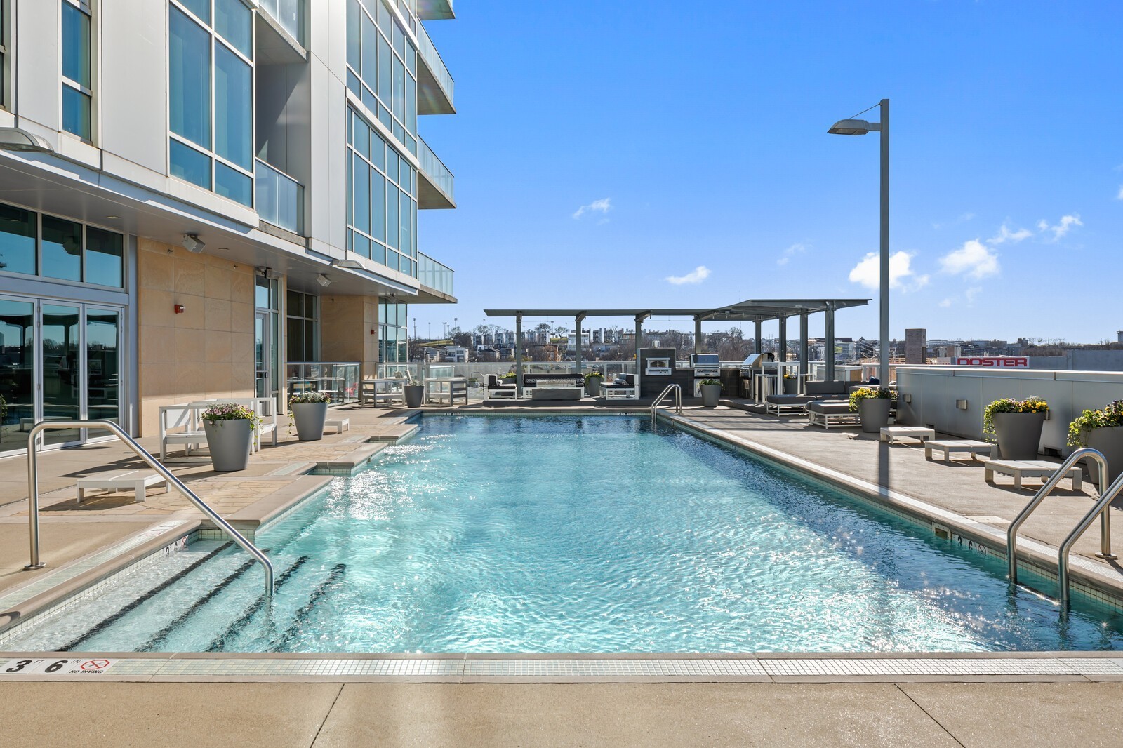 700 12th Ave, S Unit: 1109