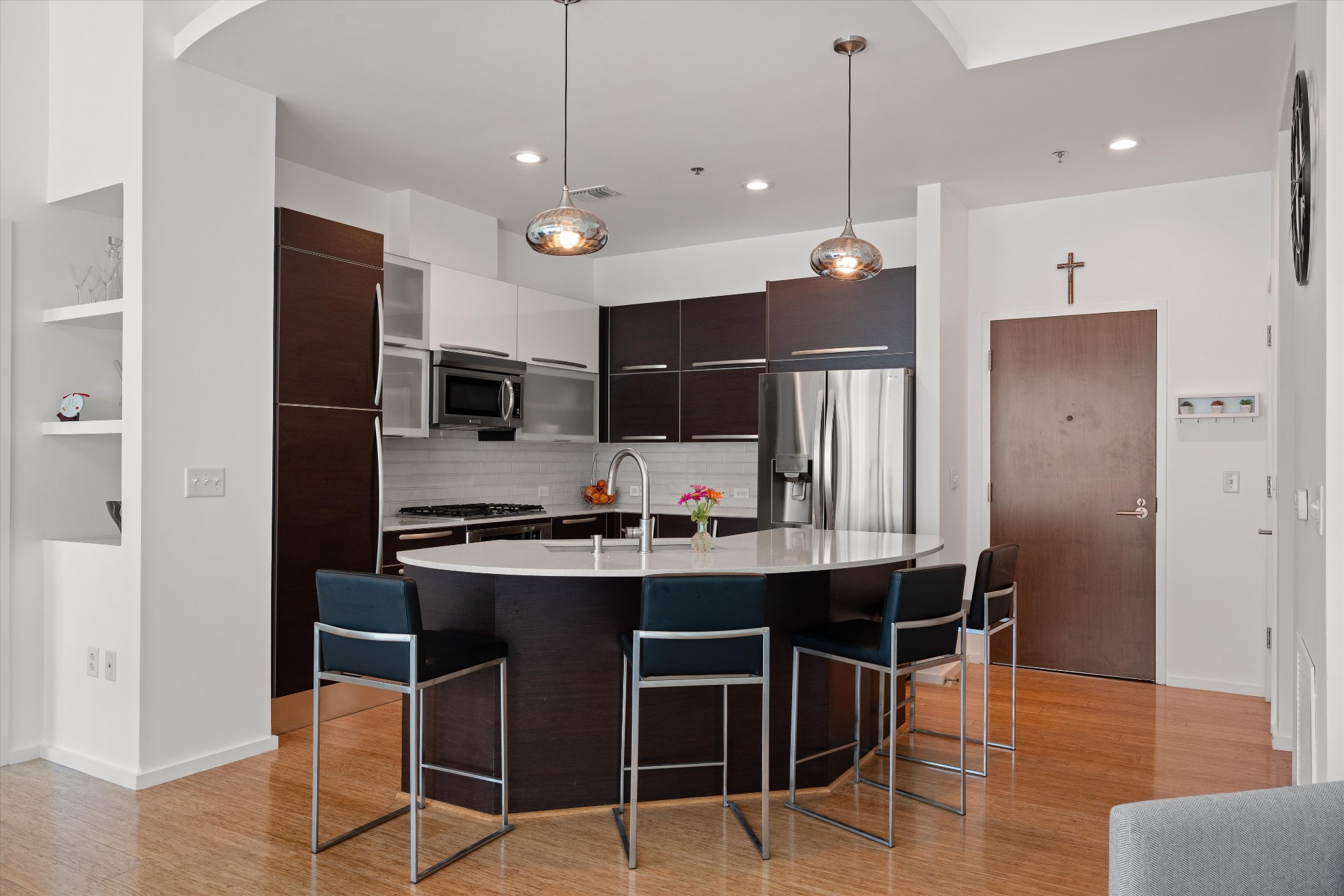 700 12th Ave, S Unit: 1109