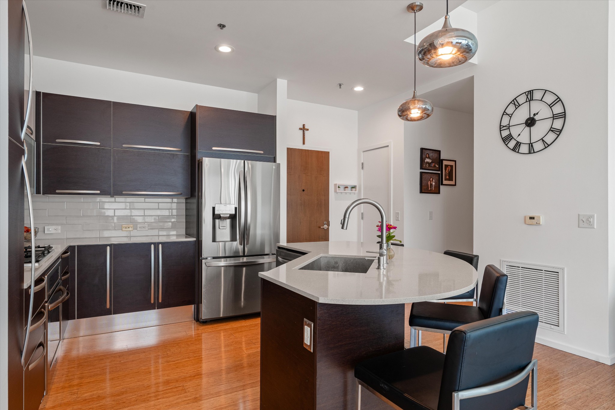 700 12th Ave, S Unit: 1109