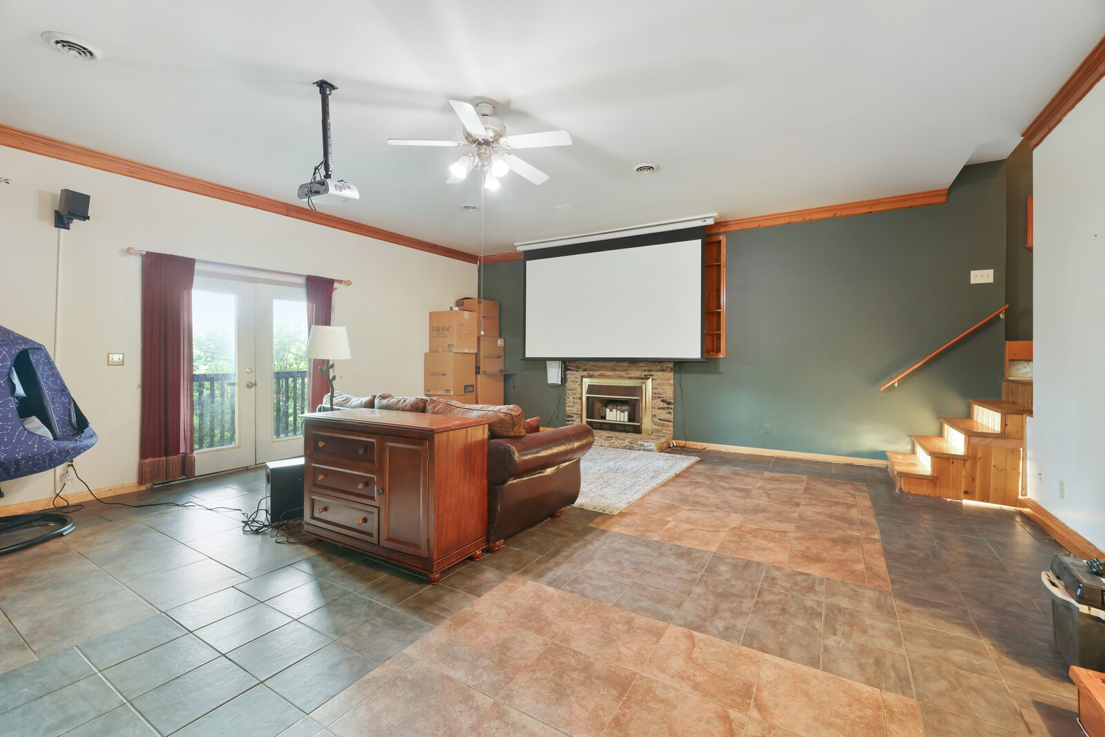 1153 Bear Creek Pike