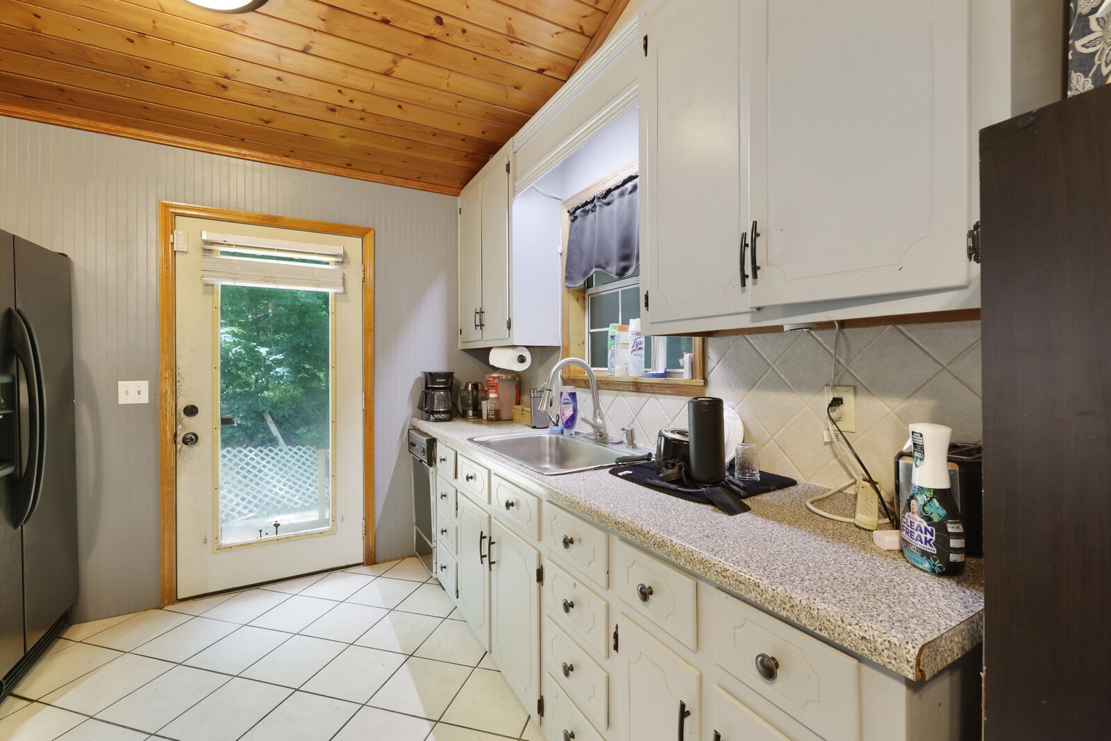 1153 Bear Creek Pike