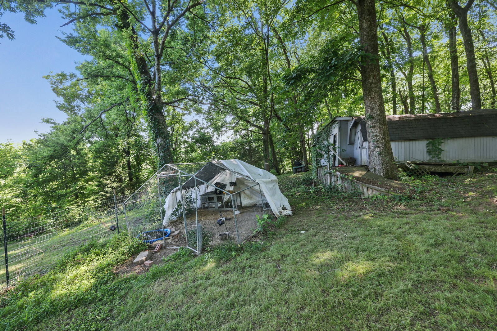 1153 Bear Creek Pike