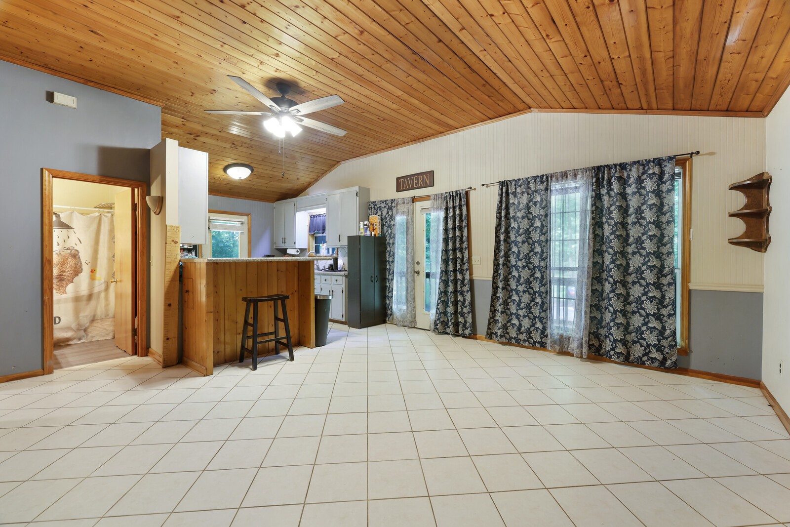 1153 Bear Creek Pike