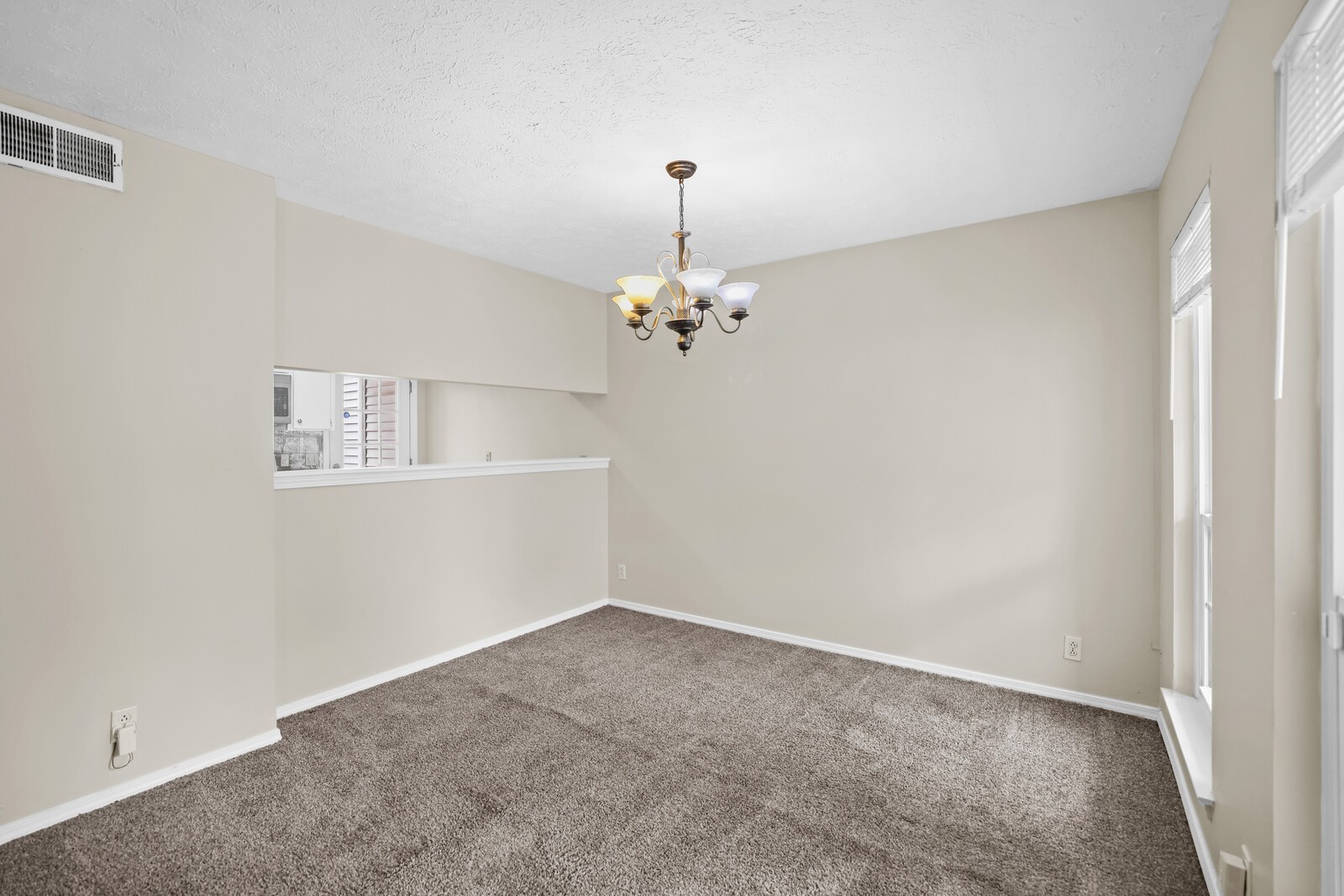 1022 Rachels Square Dr