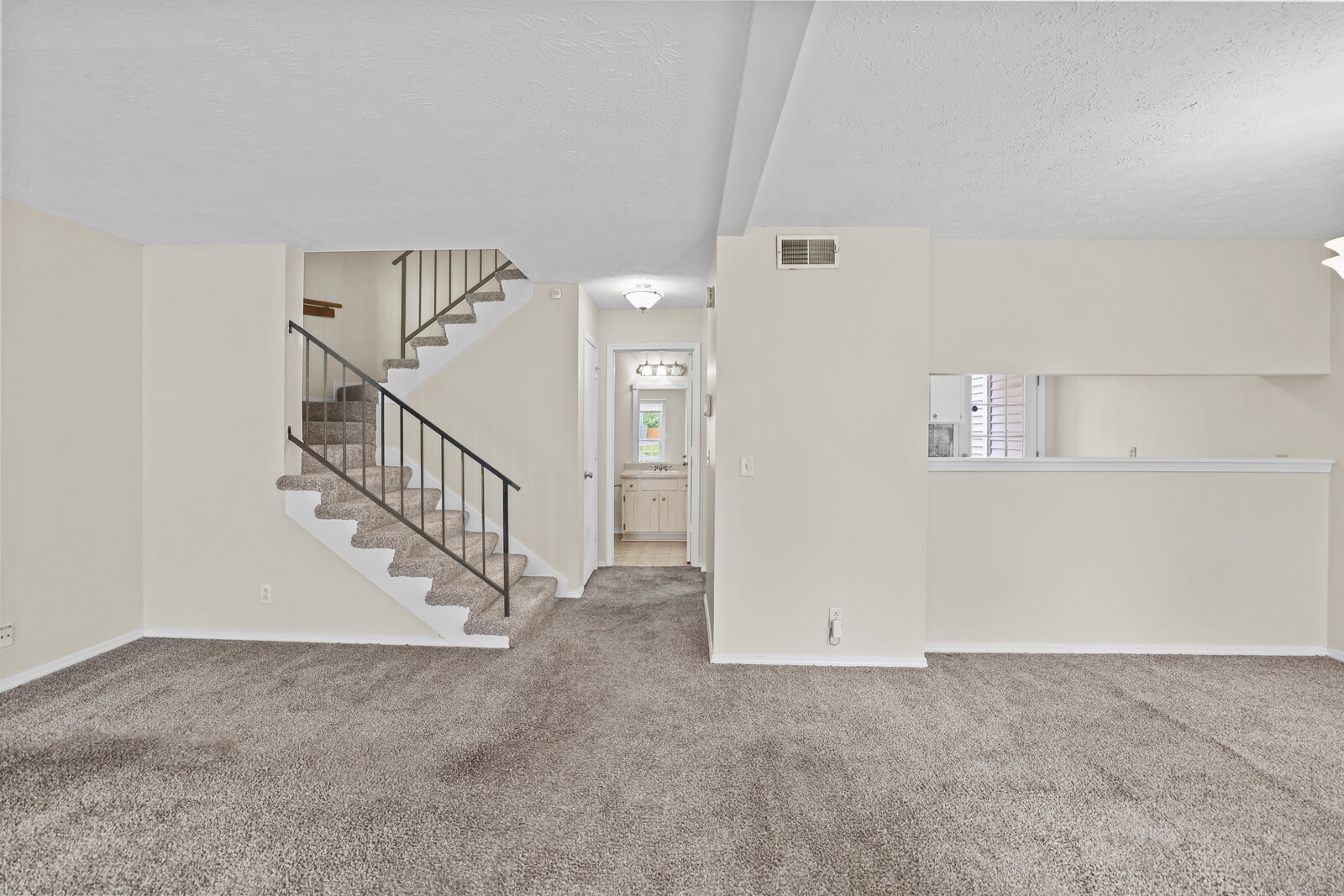 1022 Rachels Square Dr