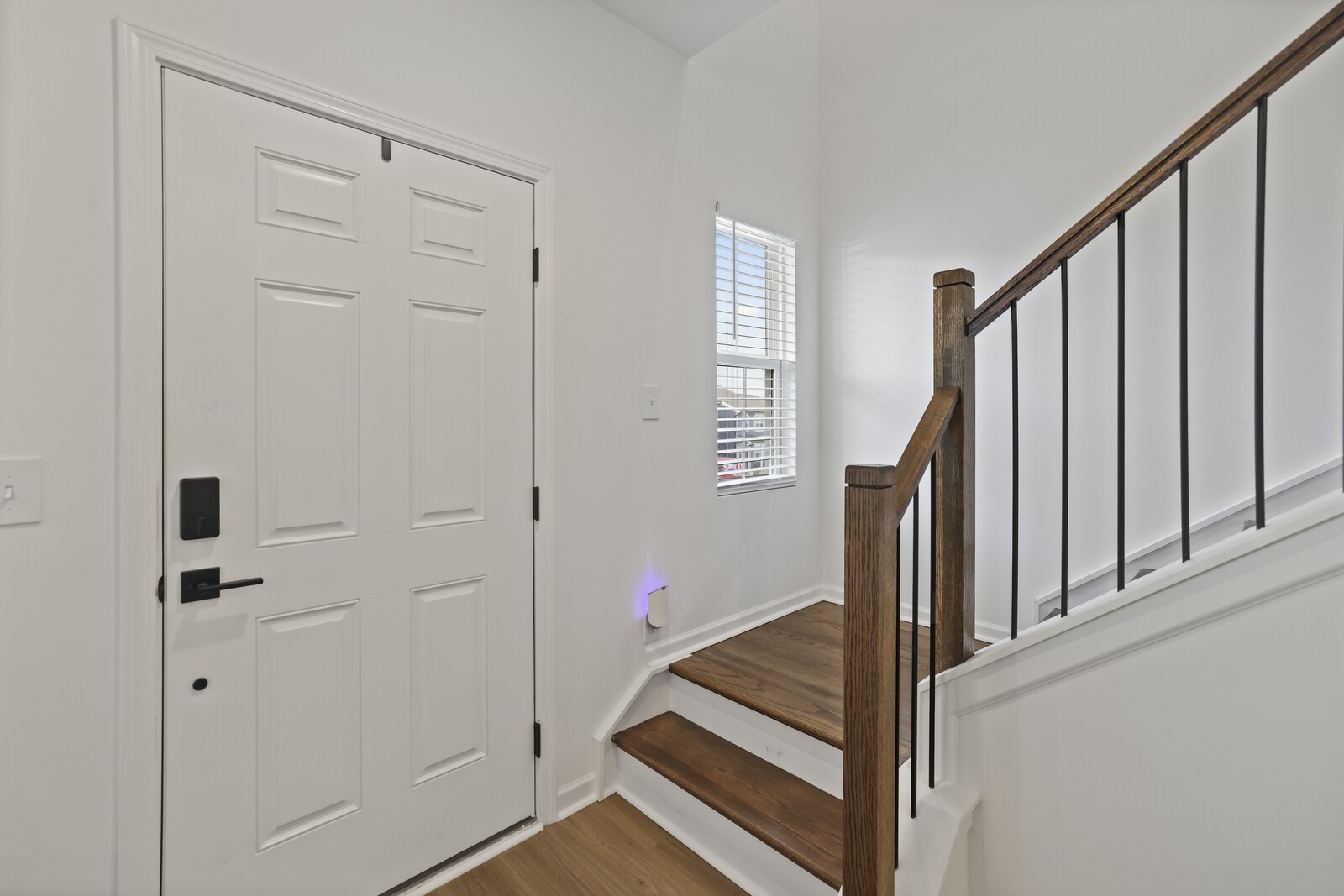 213 Oasis Dr