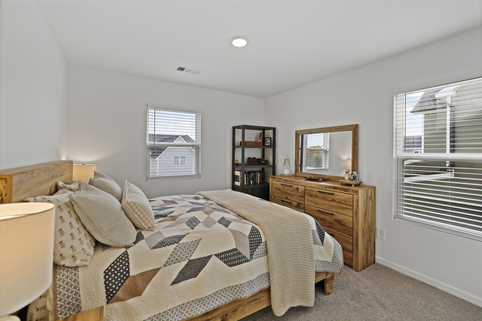 213 Oasis Dr
