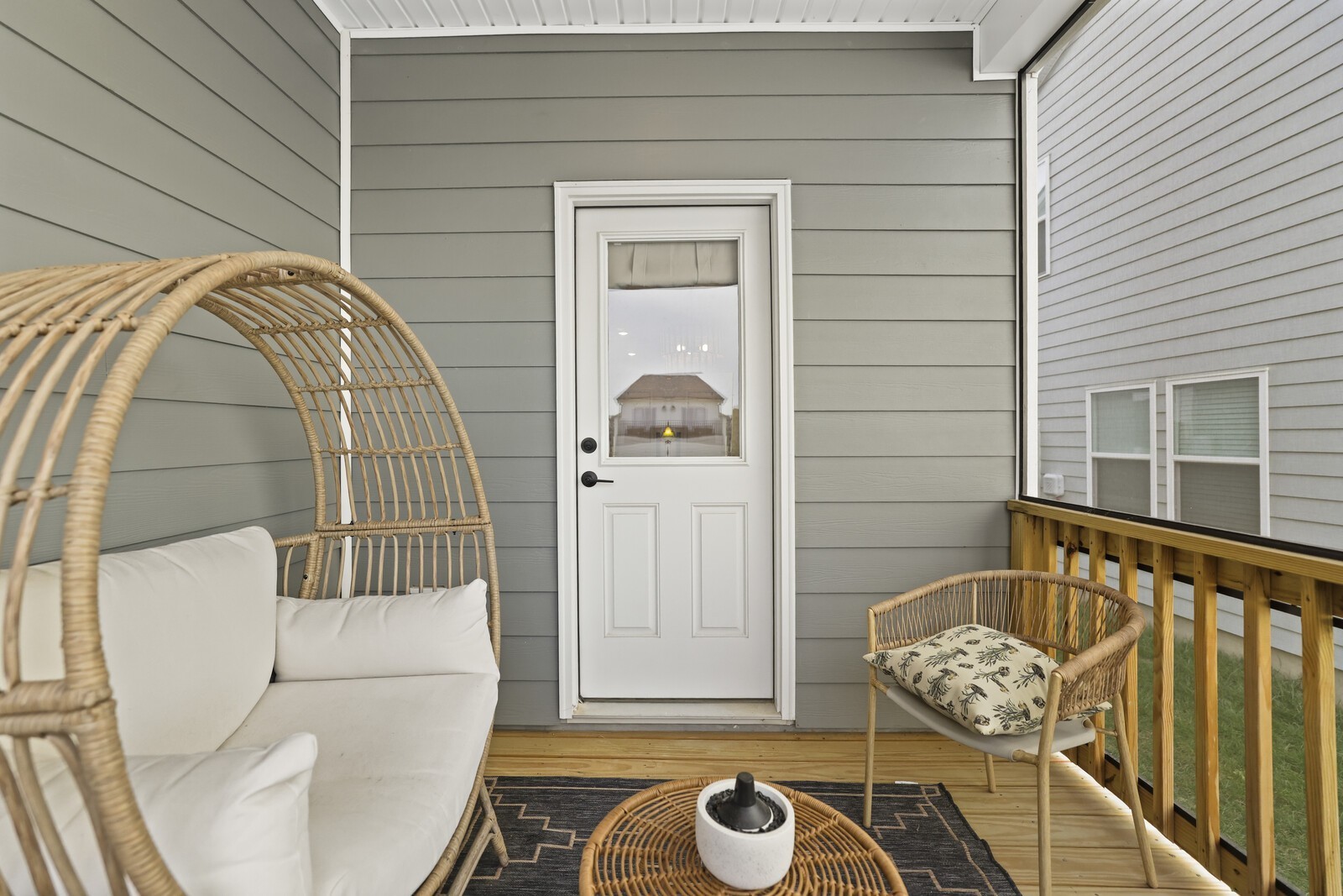 213 Oasis Dr