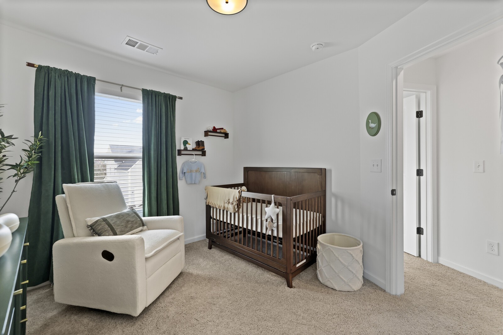 213 Oasis Dr
