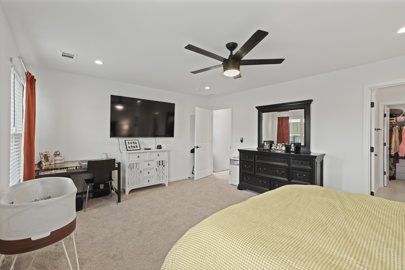 213 Oasis Dr