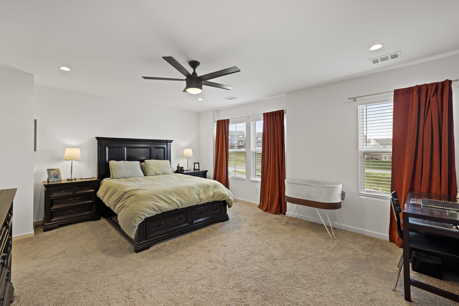 213 Oasis Dr