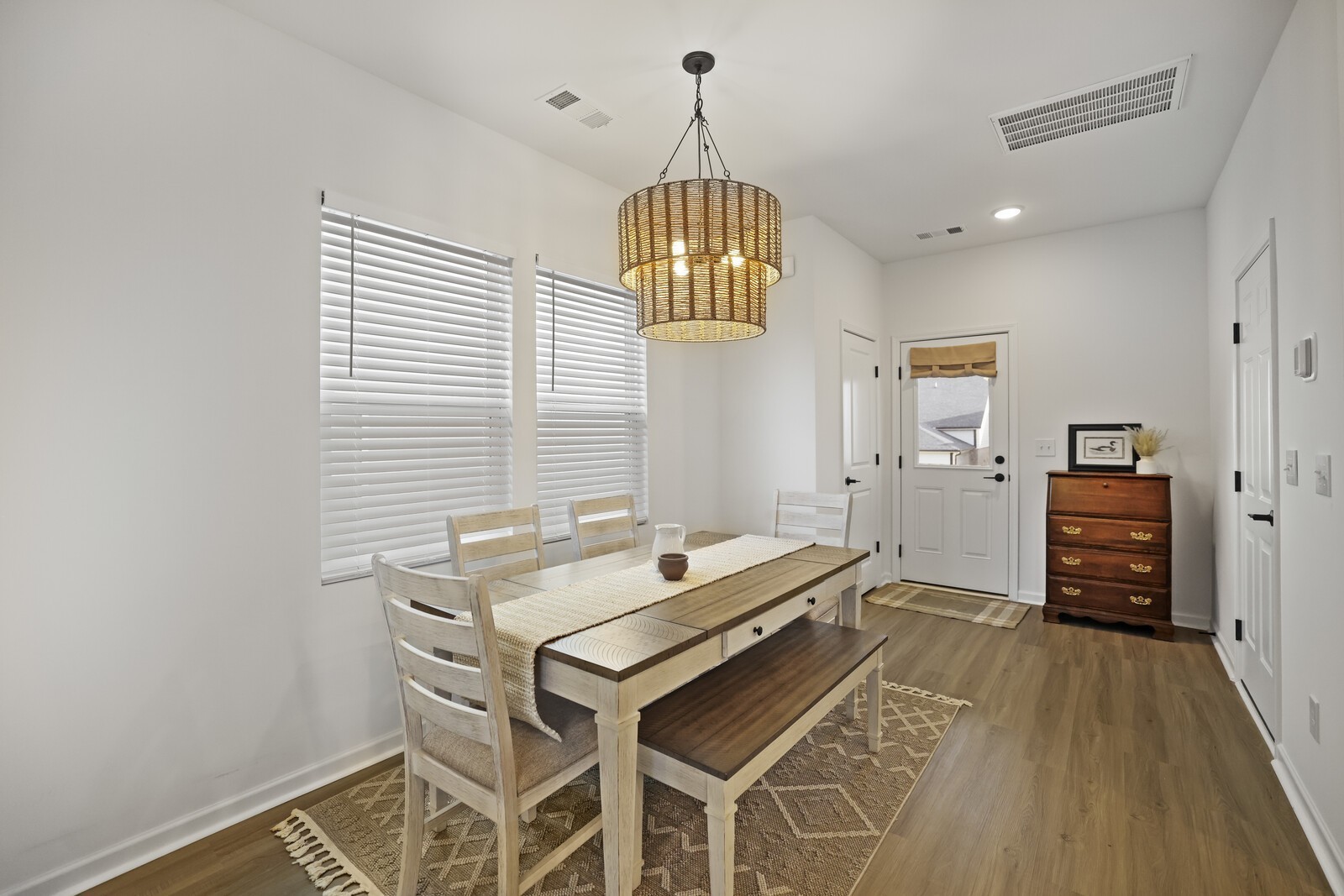 213 Oasis Dr