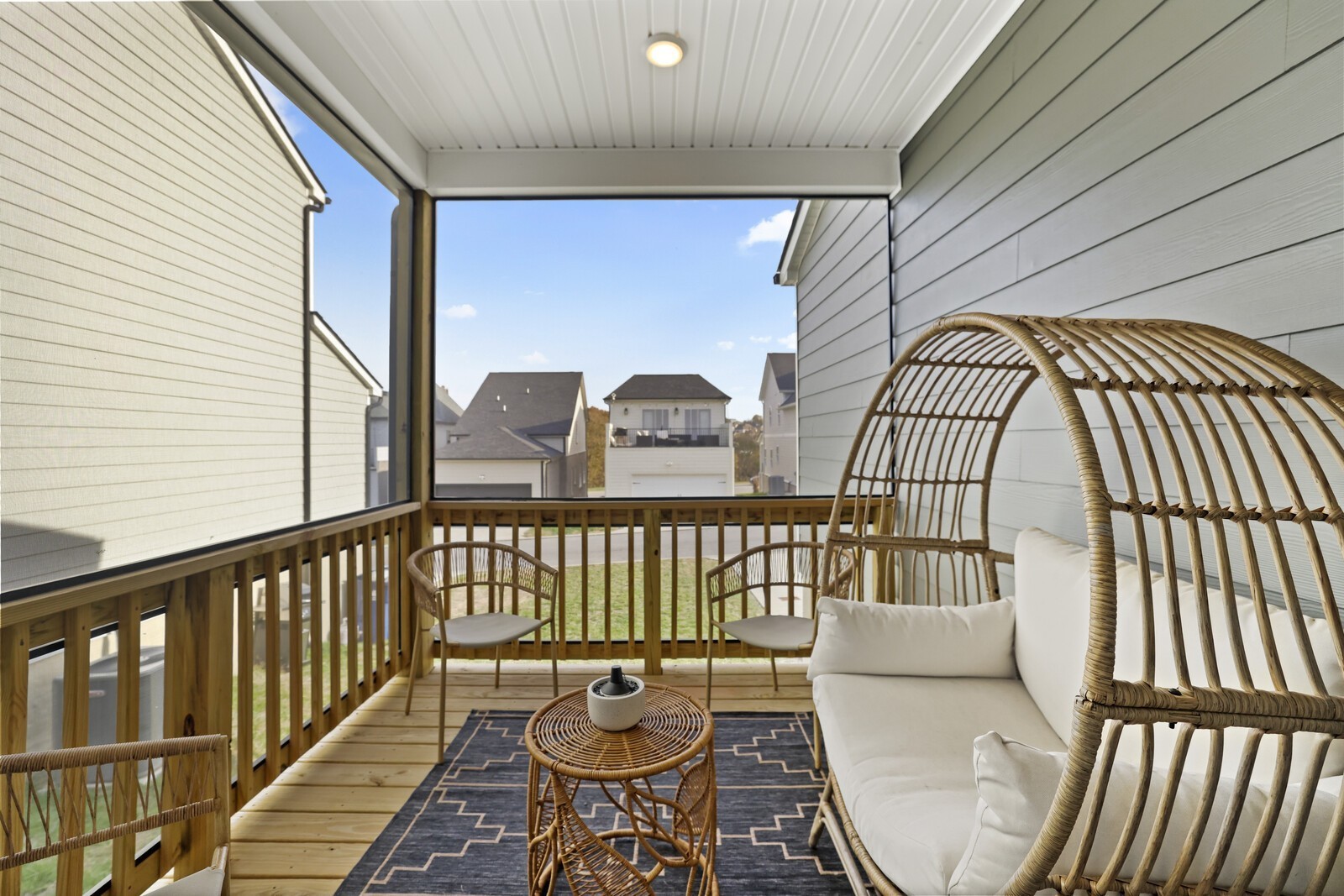 213 Oasis Dr