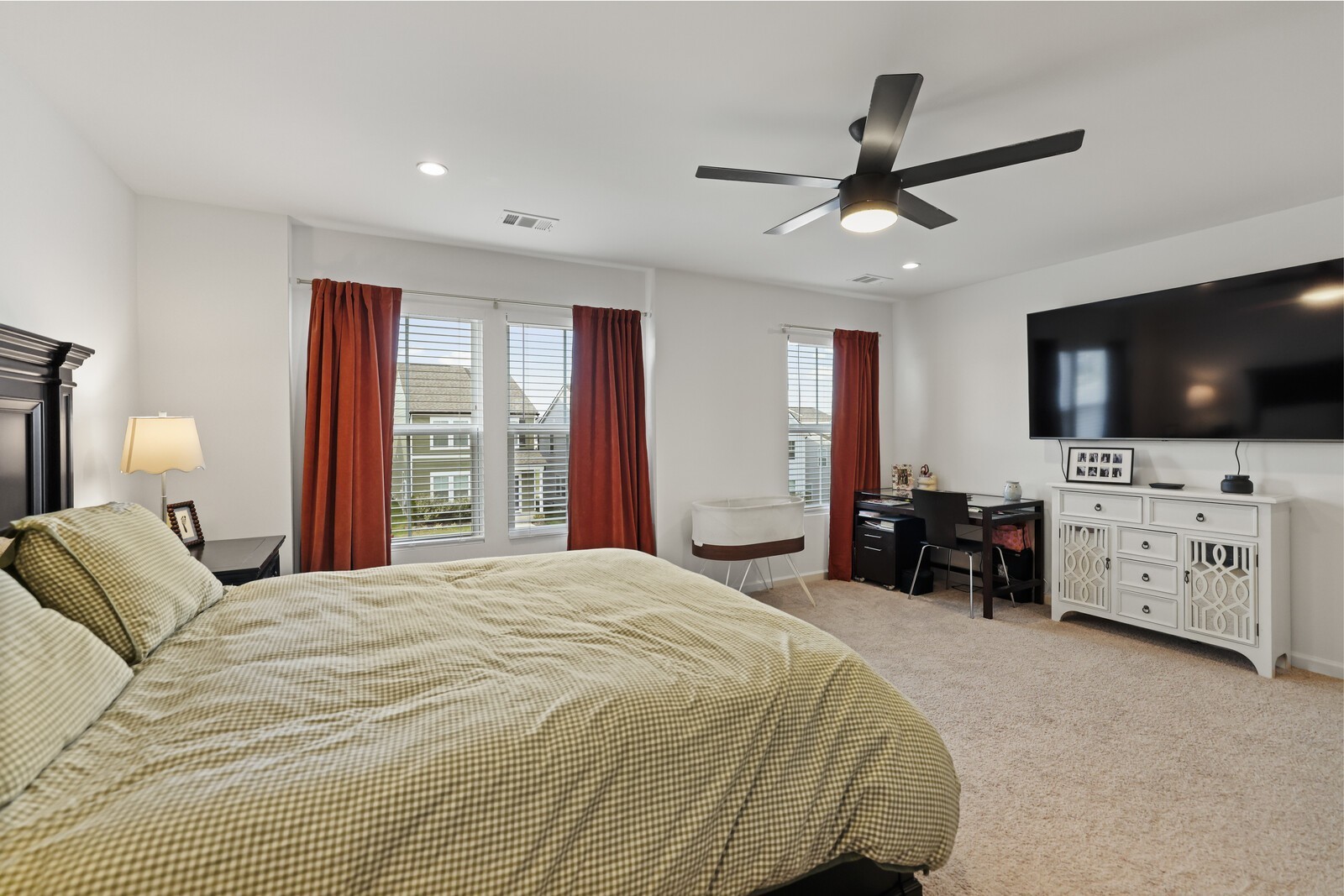 213 Oasis Dr