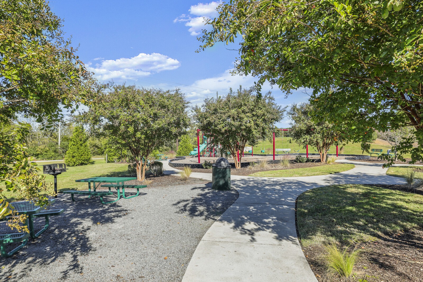 8016 Craighead Dr
