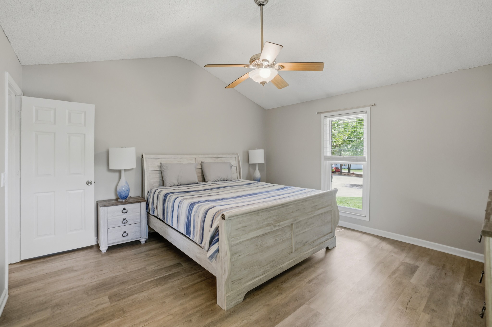 119 Heathcote Ct
