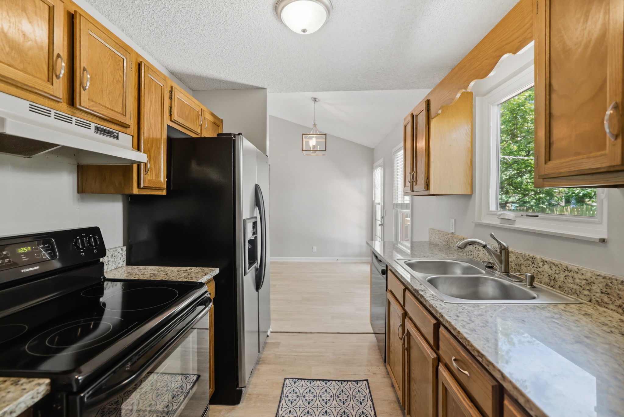 119 Heathcote Ct