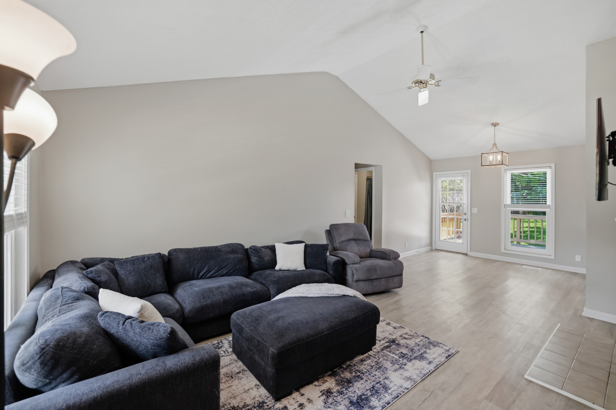 119 Heathcote Ct