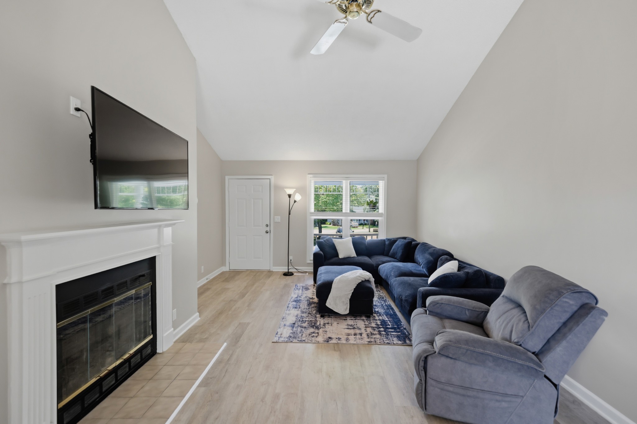 119 Heathcote Ct